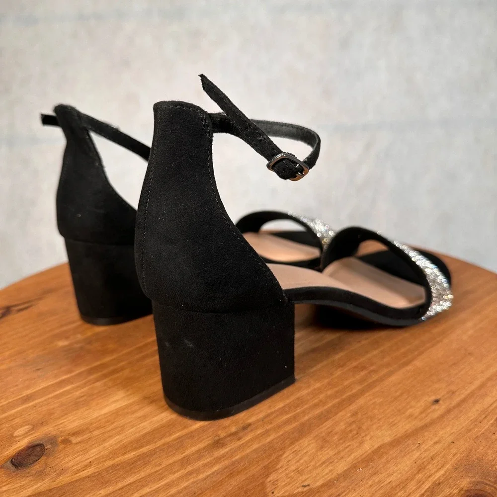 Madden NYC Block Heel Sandals Womens 10 Black Rhinestone Good Strappy Heels
